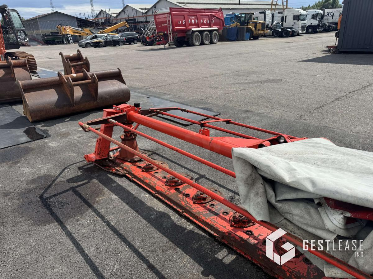 Kuhn GMD 4010 FF - Segadora: foto 4 Kuhn GMD 4010 FF - Segadora: foto 4