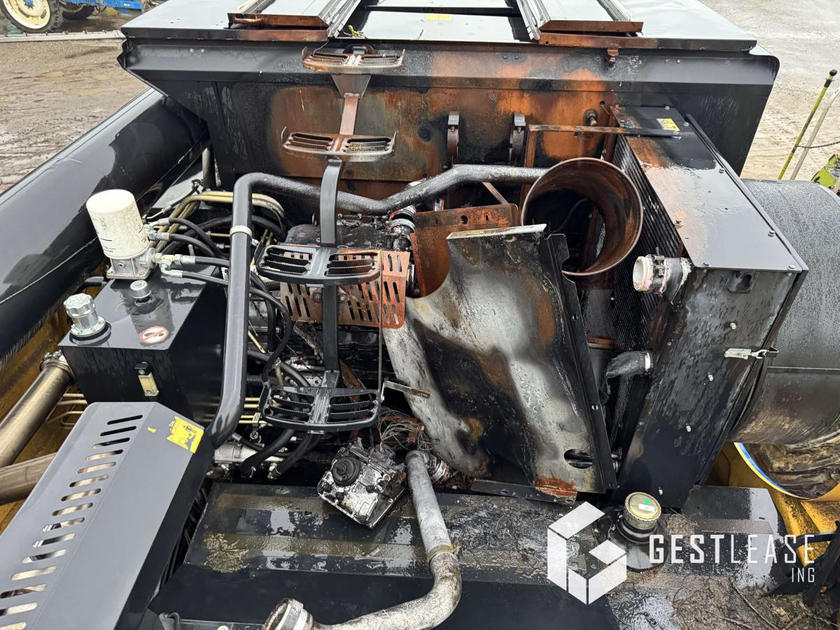 Cosechadora de granos New Holland CX5090: foto 7