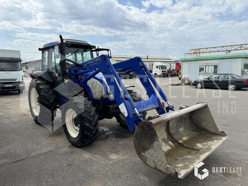 Valtra A72 - Tractor: foto 4 Valtra A72 - Tractor: foto 4