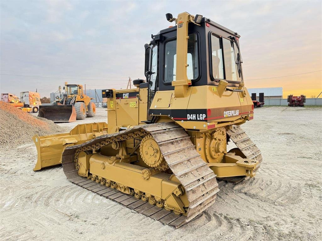 CAT D4H LGP USA MADE - Bulldozer: foto 3 CAT D4H LGP USA MADE - Bulldozer: foto 3