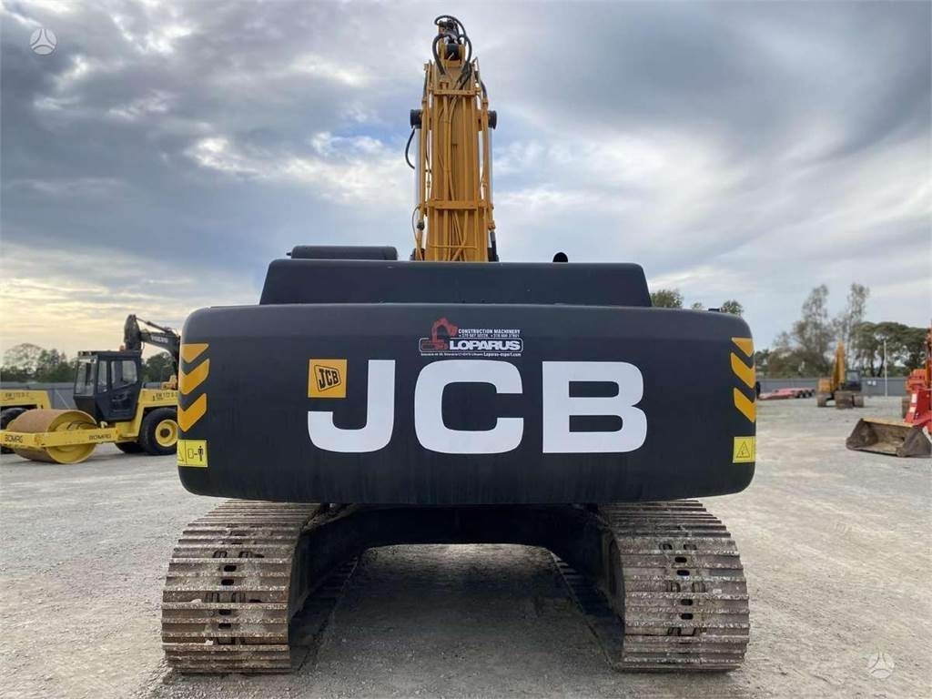 JCB JS 330 LC , ISUZU MANUAL PUMP - Excavadora de cadenas: foto 4 JCB JS 330 LC , ISUZU MANUAL PUMP - Excavadora de cadenas: foto 4