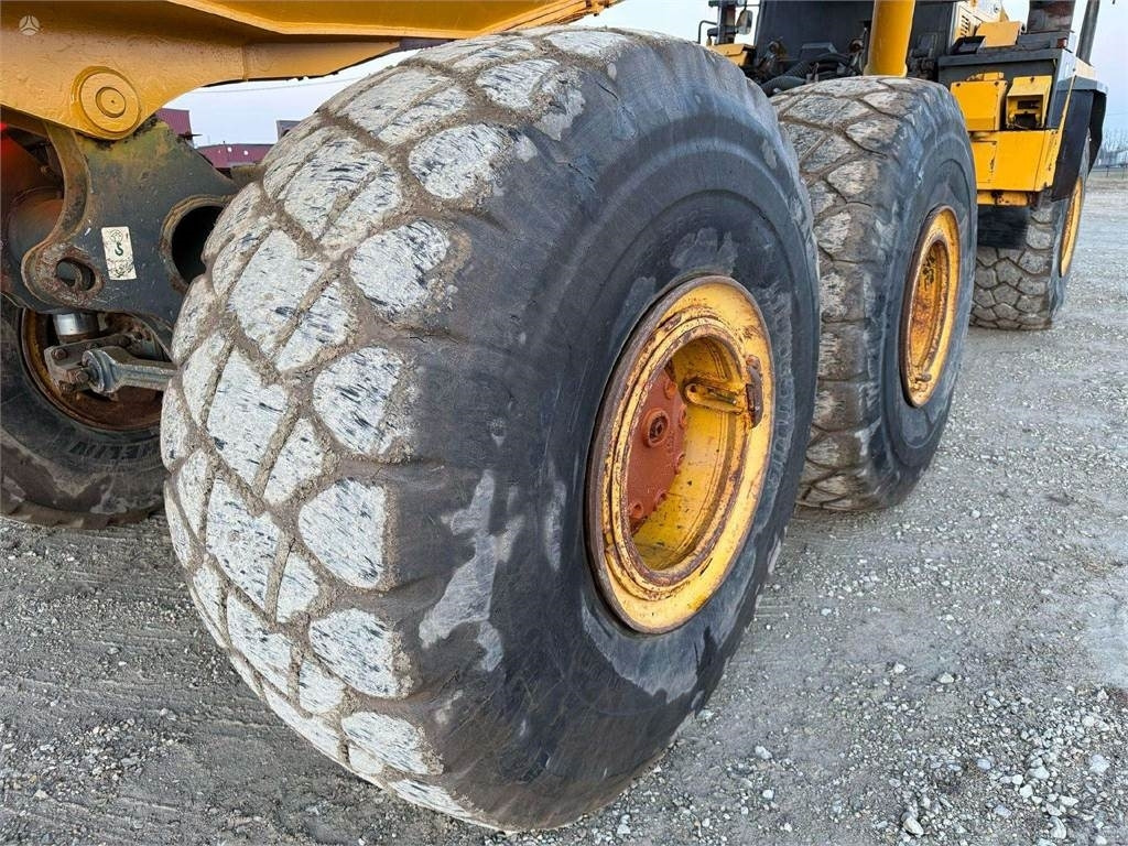 Dúmper articulado Komatsu HM 400-2: foto 20