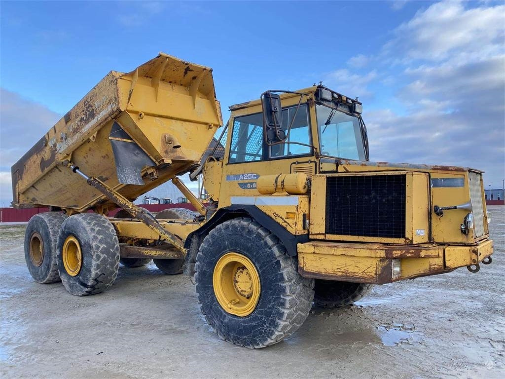 Volvo A25C , Nr.4 - Dúmper articulado: foto 1 Volvo A25C , Nr.4 - Dúmper articulado: foto 1