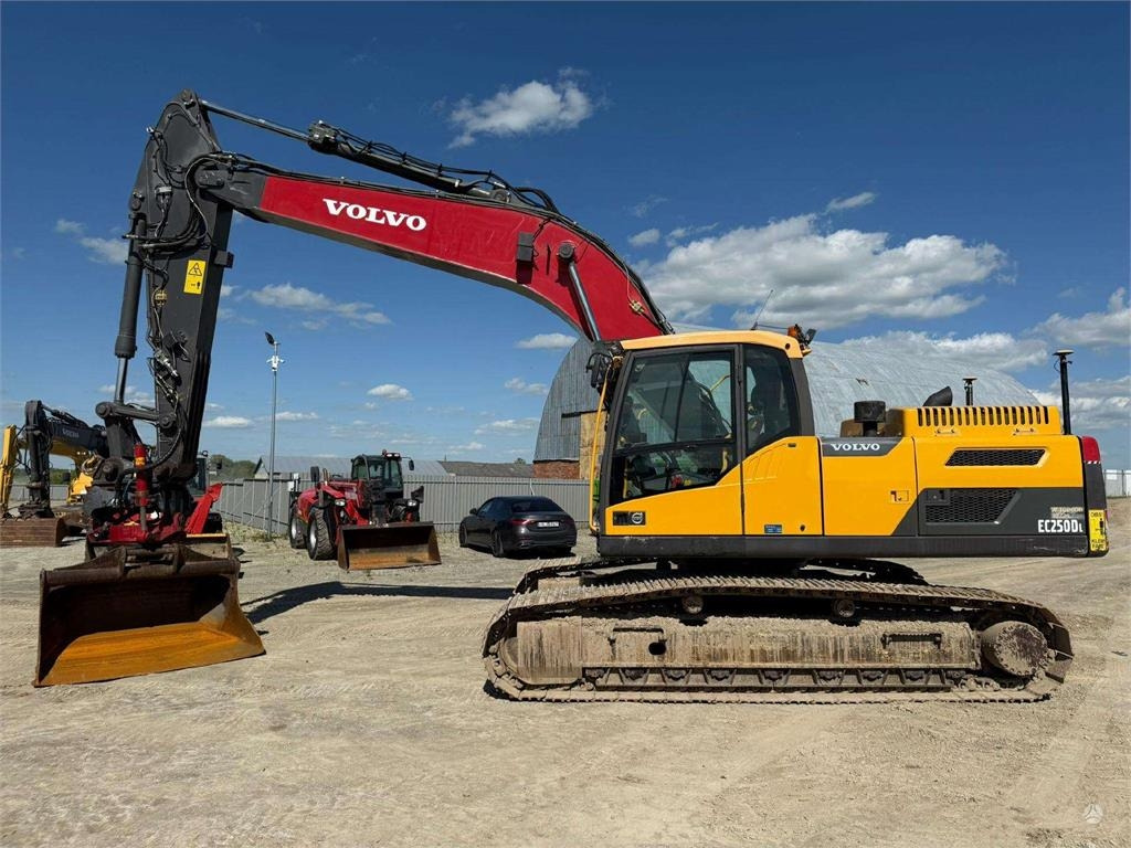Volvo EC 250 DL 3D LEICA + ROTOTILT - Excavadora de cadenas: foto 1 Volvo EC 250 DL 3D LEICA + ROTOTILT - Excavadora de cadenas: foto 1