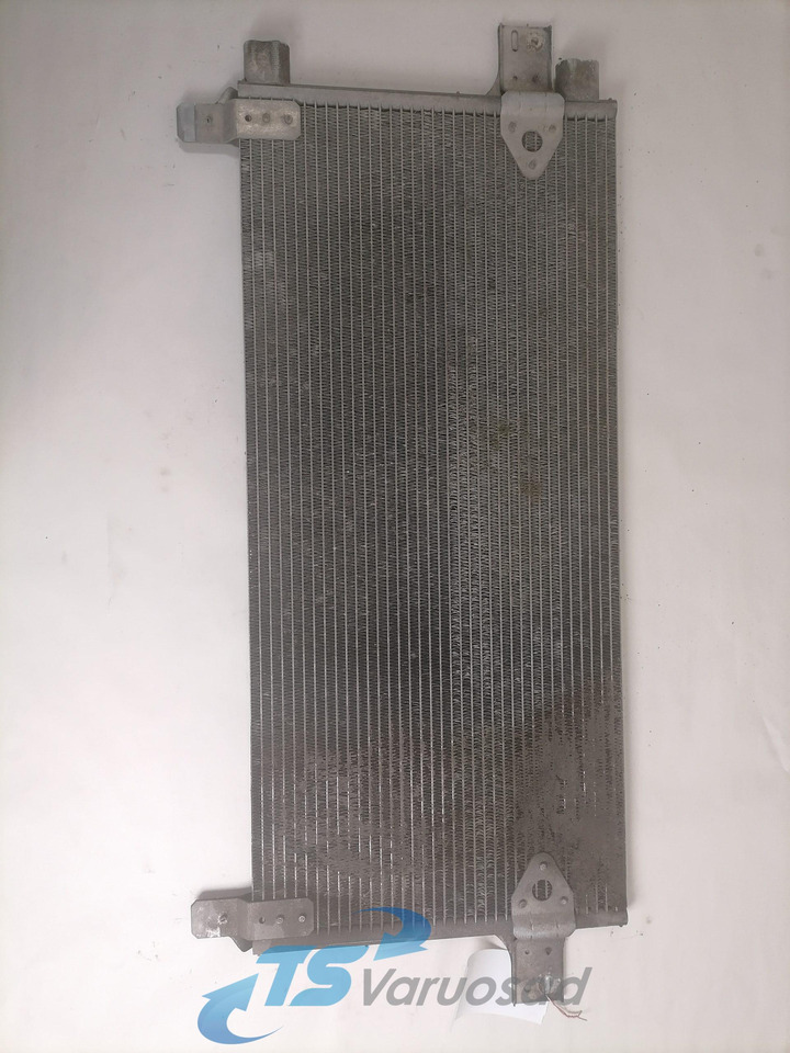 MAN A/C radiator 81619200030 - Calefacción/ Ventilación para Camión: foto 2 MAN A/C radiator 81619200030 - Calefacción/ Ventilación para Camión: foto 2