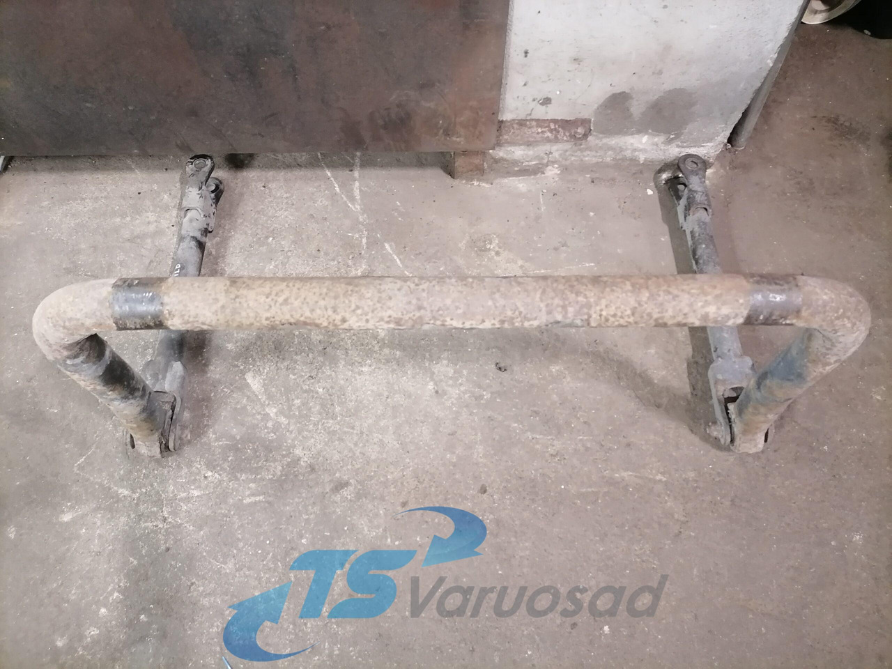 MAN Anti-roll bar 81437156116 - Barra estabilizadora para Camión: foto 1 MAN Anti-roll bar 81437156116 - Barra estabilizadora para Camión: foto 1