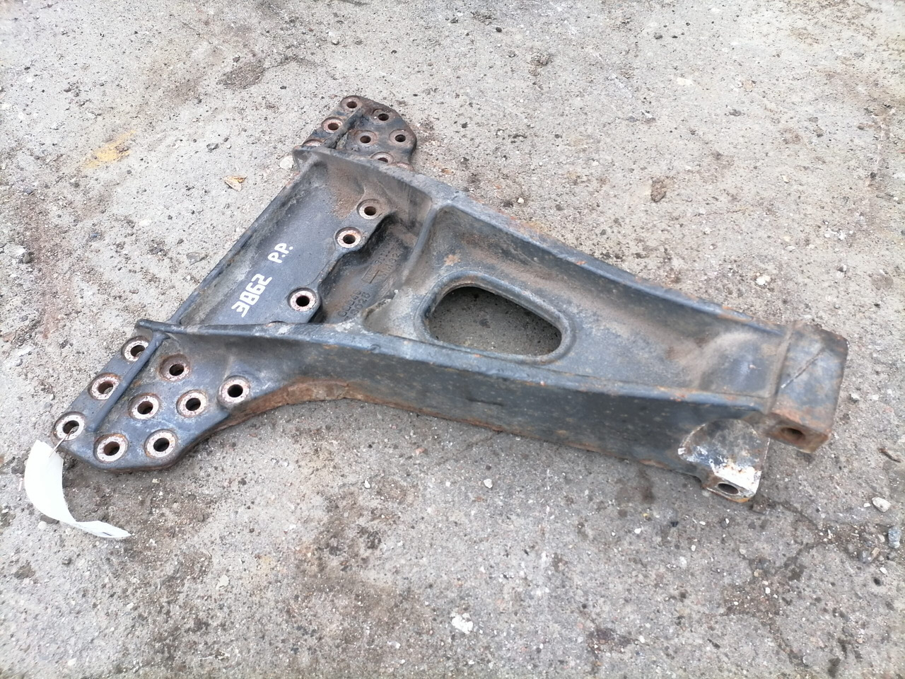 MAN Bracket 81432153025 - Suspensión para Camión: foto 4 MAN Bracket 81432153025 - Suspensión para Camión: foto 4
