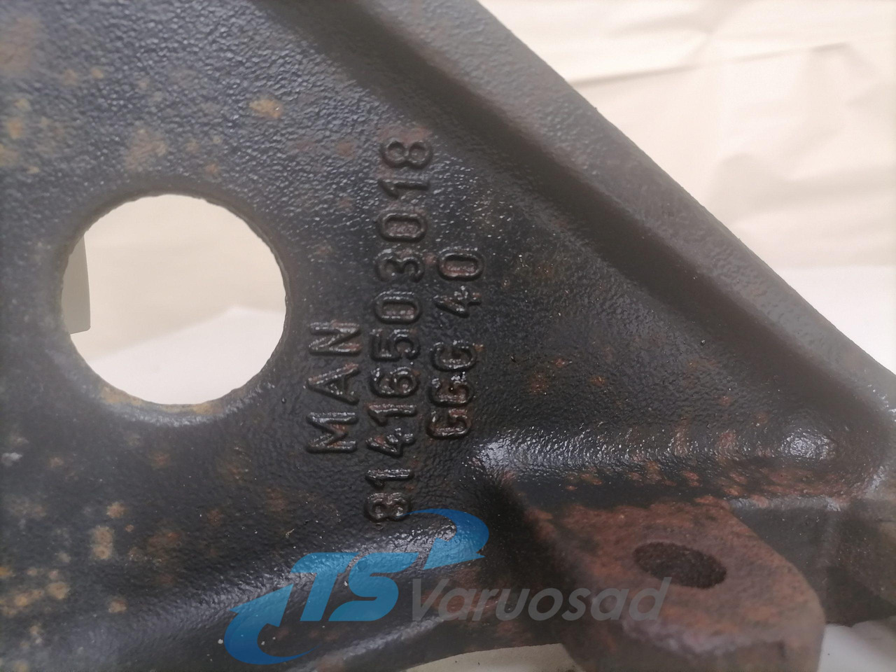 MAN Bummmmper bracket 81416503018 - Parachoques para Camión: foto 3 MAN Bummmmper bracket 81416503018 - Parachoques para Camión: foto 3