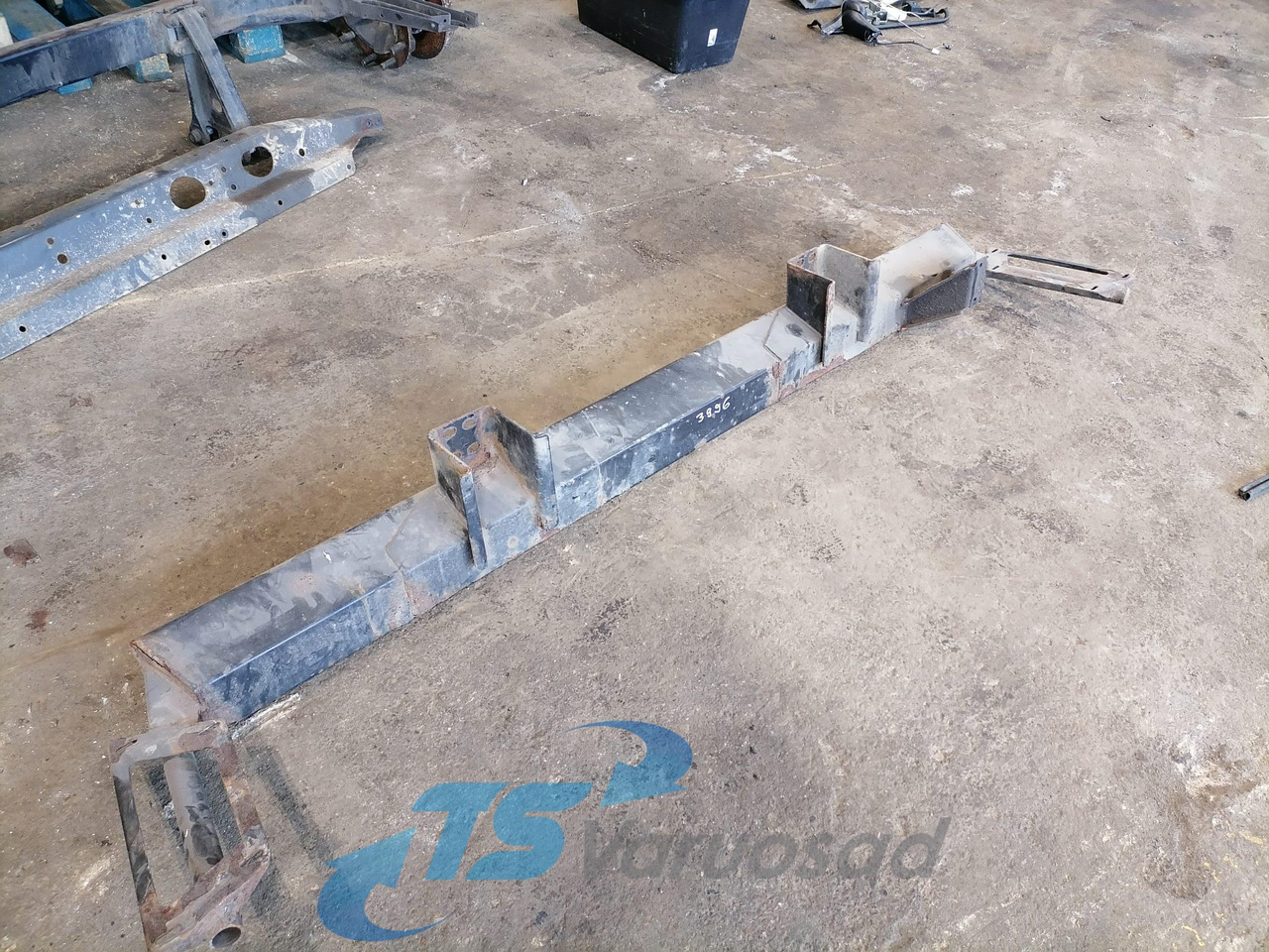 MAN Bumper 85416605053 - Parachoques para Camión: foto 4 MAN Bumper 85416605053 - Parachoques para Camión: foto 4