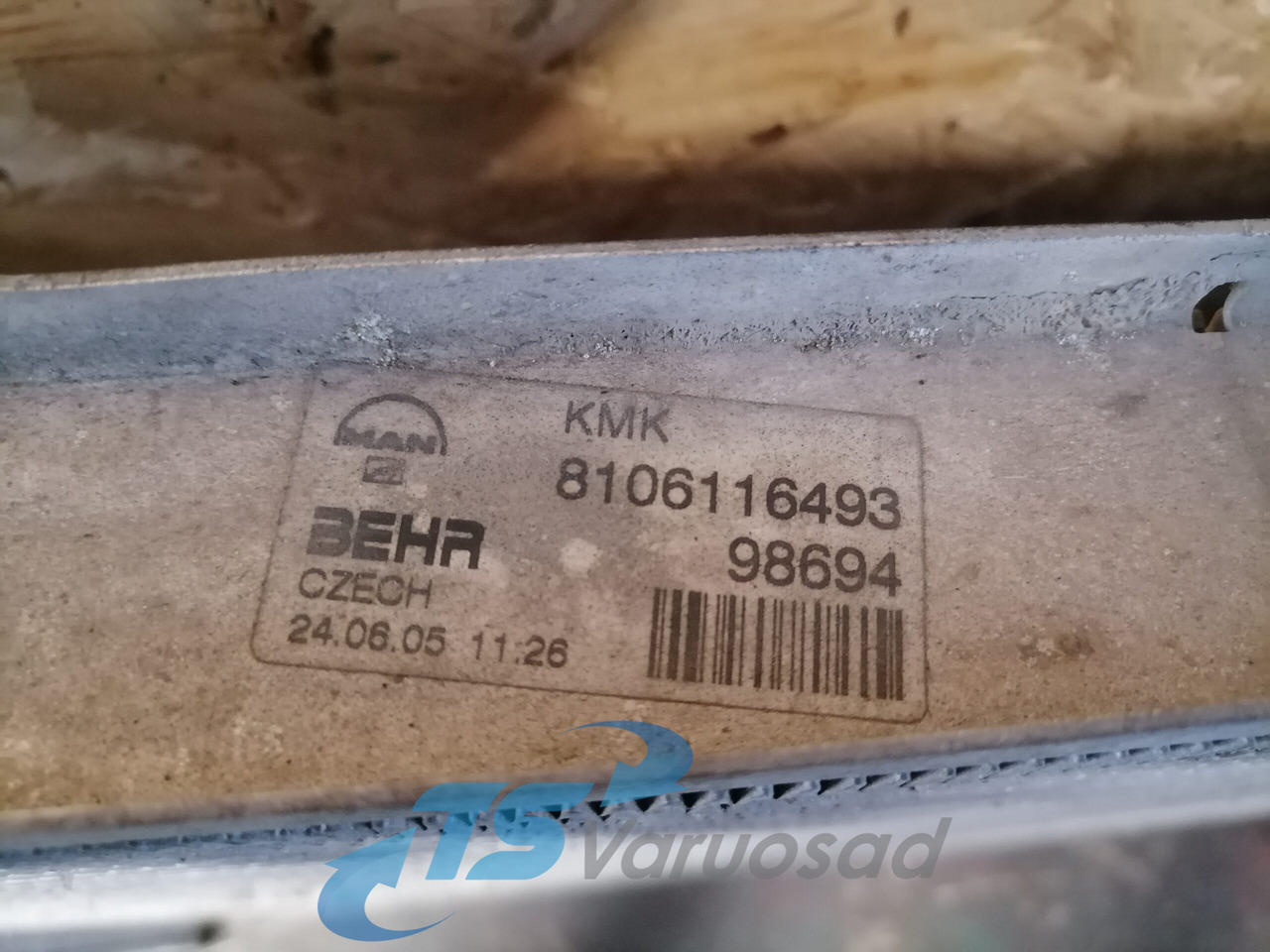 MAN Cooling radiator 8106116493 - Radiador para Camión: foto 3 MAN Cooling radiator 8106116493 - Radiador para Camión: foto 3