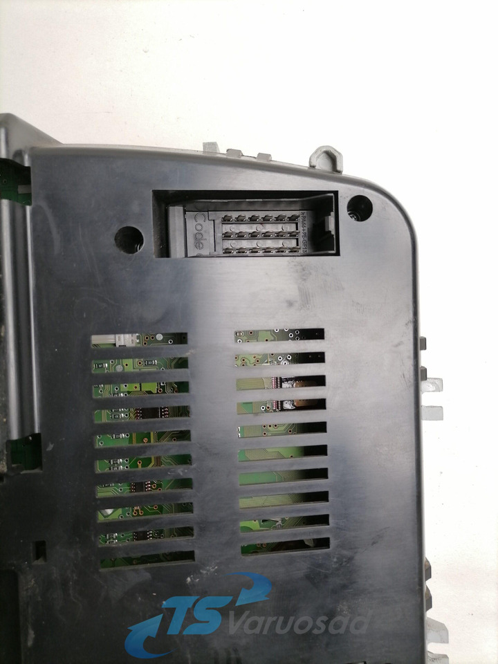 MAN Dashboard 81272026125 - Salpicadero para Camión: foto 4 MAN Dashboard 81272026125 - Salpicadero para Camión: foto 4