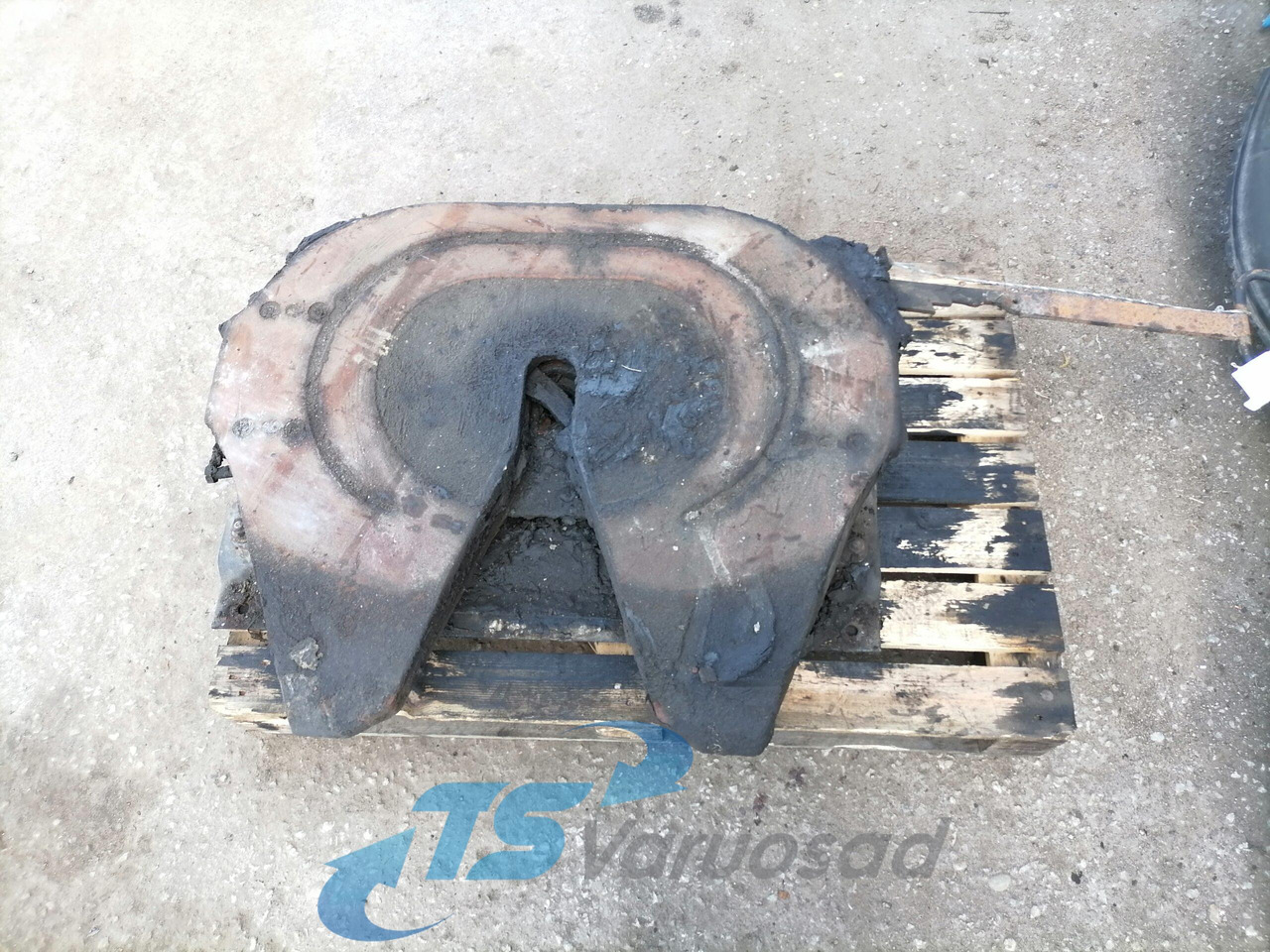 MAN Fifht wheel 81427106222 - Quinta rueda para Camión: foto 1 MAN Fifht wheel 81427106222 - Quinta rueda para Camión: foto 1
