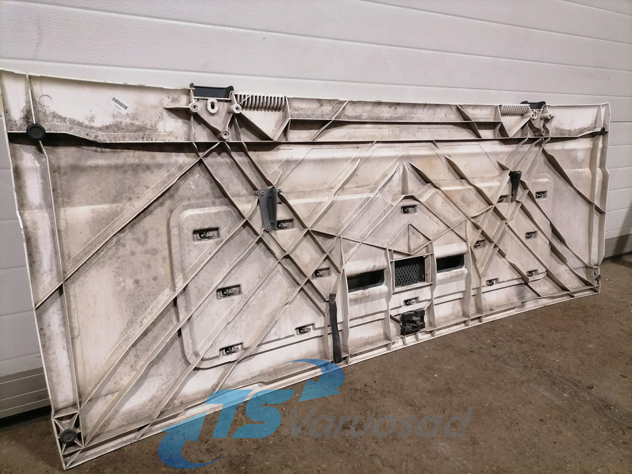 MAN Grille panel 81611100053 - Parrilla para Camión: foto 2 MAN Grille panel 81611100053 - Parrilla para Camión: foto 2