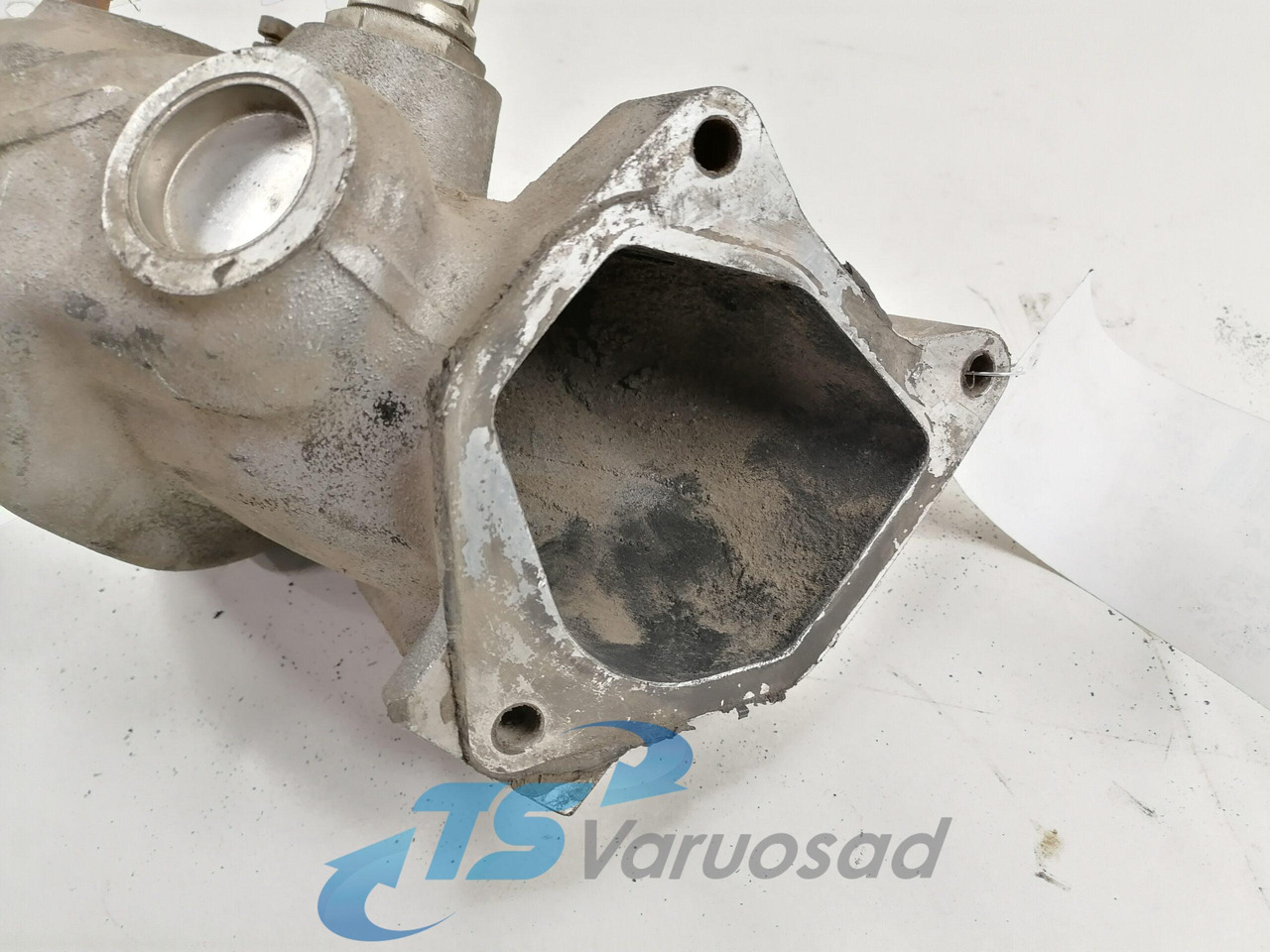MAN Intake manifold 51094113645 - Colector de admisión para Camión: foto 2 MAN Intake manifold 51094113645 - Colector de admisión para Camión: foto 2