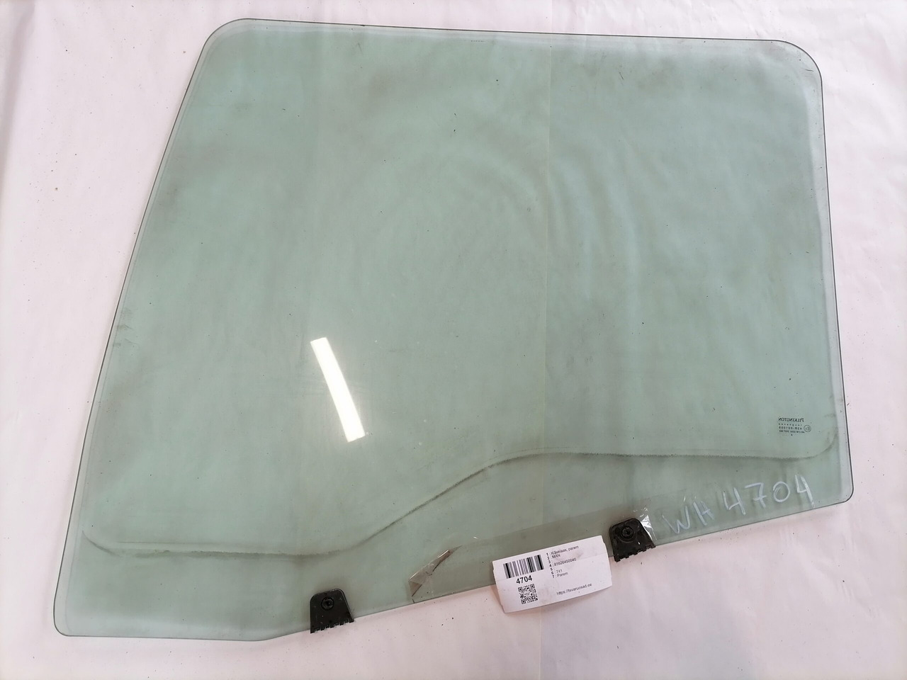 MAN Küljeklaas, parem 81626450040 - Ventana y piezas para Camión: foto 3 MAN Küljeklaas, parem 81626450040 - Ventana y piezas para Camión: foto 3