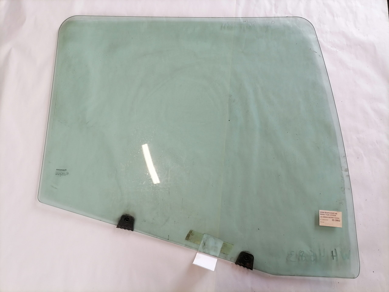 MAN Küljeklaas, vasak 81626450039 - Ventana y piezas para Camión: foto 3 MAN Küljeklaas, vasak 81626450039 - Ventana y piezas para Camión: foto 3