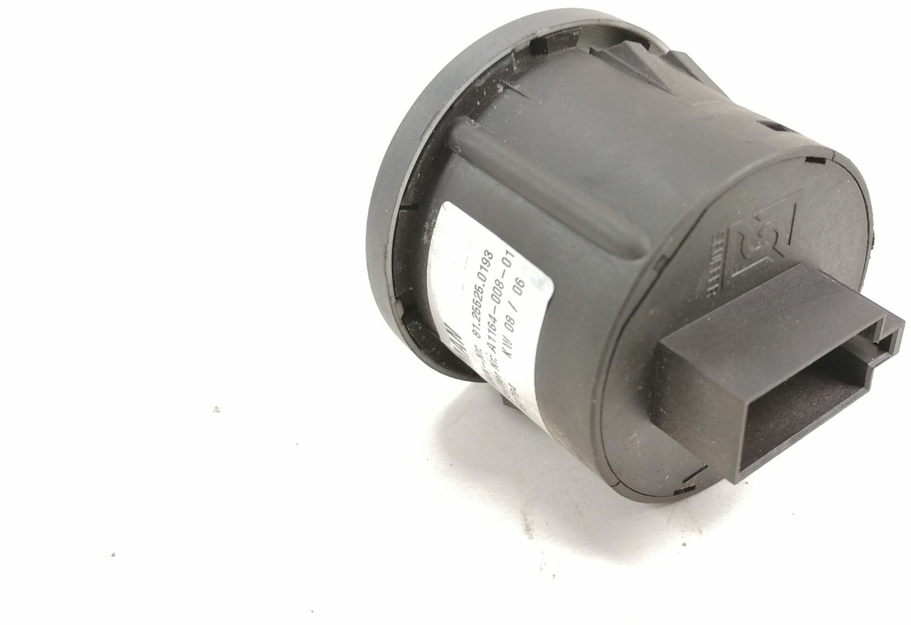 MAN Lüliti, esituled 81255250193 - Cabina para Camión: foto 3 MAN Lüliti, esituled 81255250193 - Cabina para Camión: foto 3