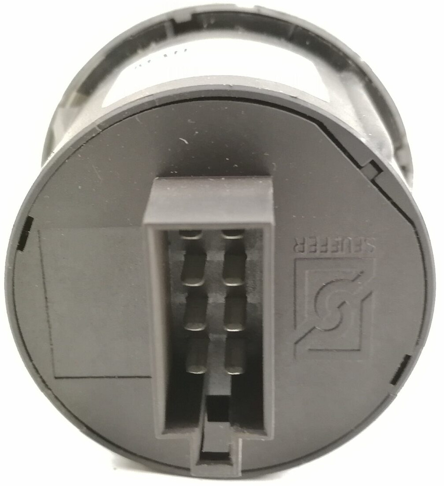 MAN Lüliti, esituled 81255250193 - Cabina para Camión: foto 3 MAN Lüliti, esituled 81255250193 - Cabina para Camión: foto 3