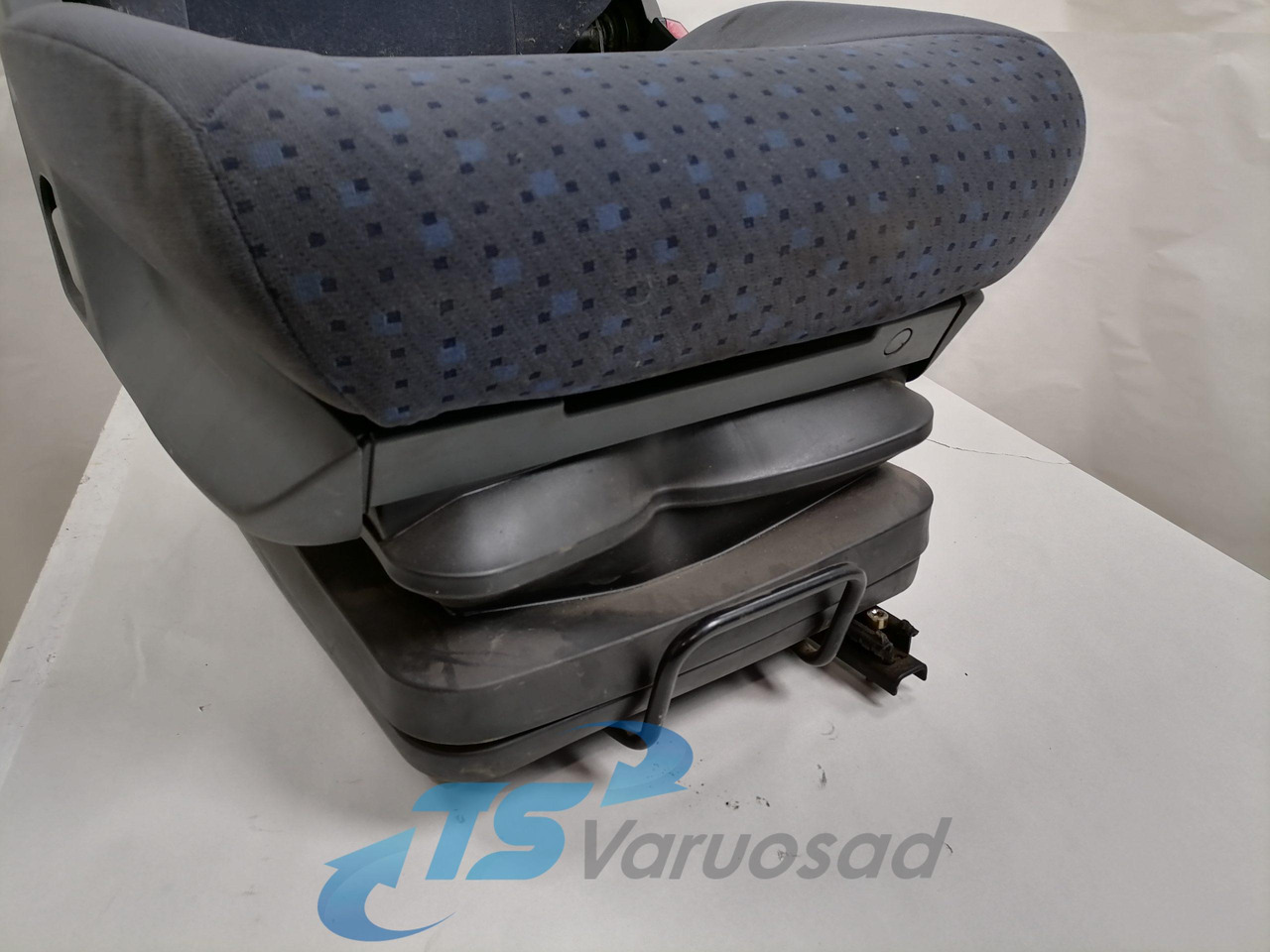 MAN Passenger seat 81623076150 - Asiento para Camión: foto 5 MAN Passenger seat 81623076150 - Asiento para Camión: foto 5