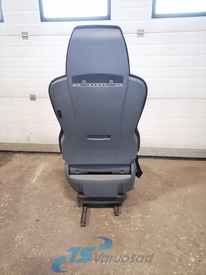 MAN Passenger seat 81623076326 - Asiento para Camión: foto 3 MAN Passenger seat 81623076326 - Asiento para Camión: foto 3