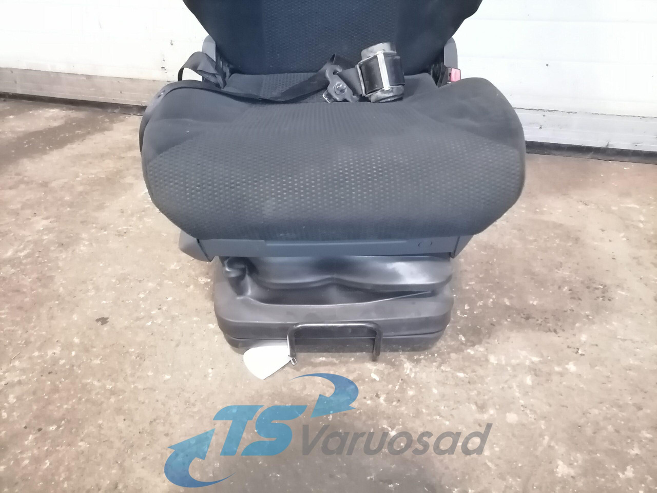 MAN Passenger seat 81623076326 - Asiento para Camión: foto 4 MAN Passenger seat 81623076326 - Asiento para Camión: foto 4