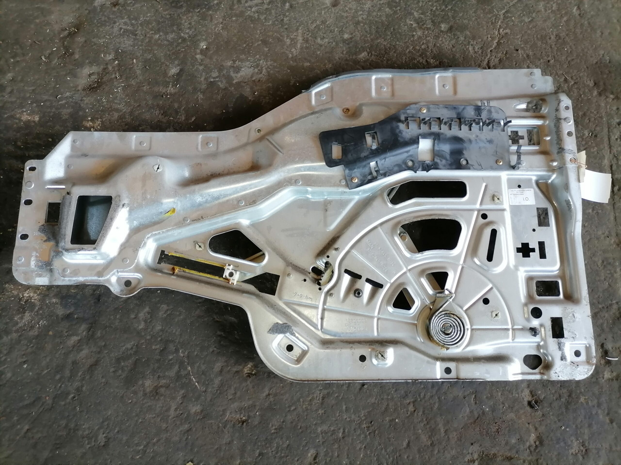 MAN Side window lifting mechanism 81626456034 - Ventana y piezas para Camión: foto 3 MAN Side window lifting mechanism 81626456034 - Ventana y piezas para Camión: foto 3