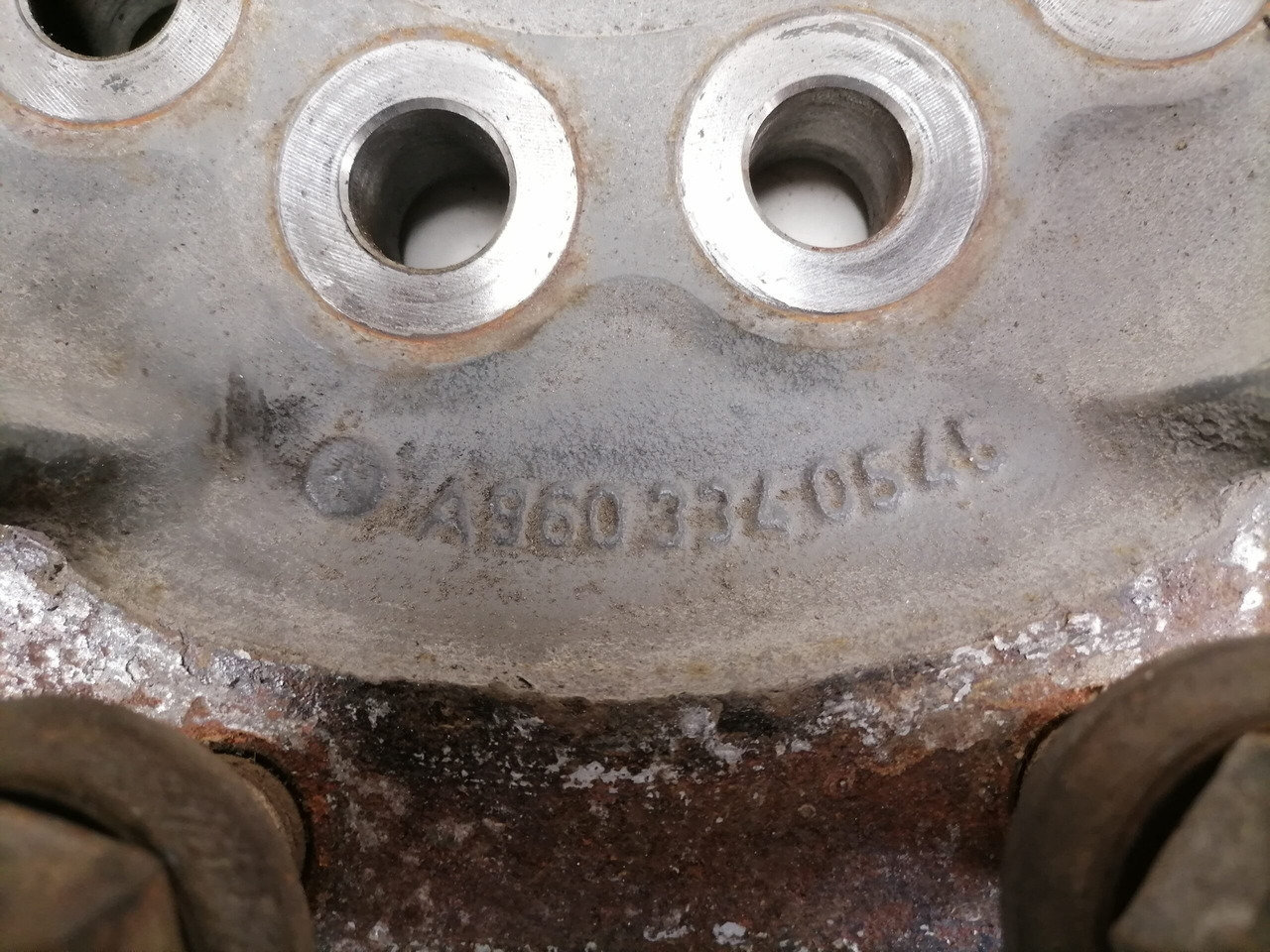 Mercedes-Benz Rattarummu flants, esisild A9603340545 - Cubo para Camión: foto 4 Mercedes-Benz Rattarummu flants, esisild A9603340545 - Cubo para Camión: foto 4