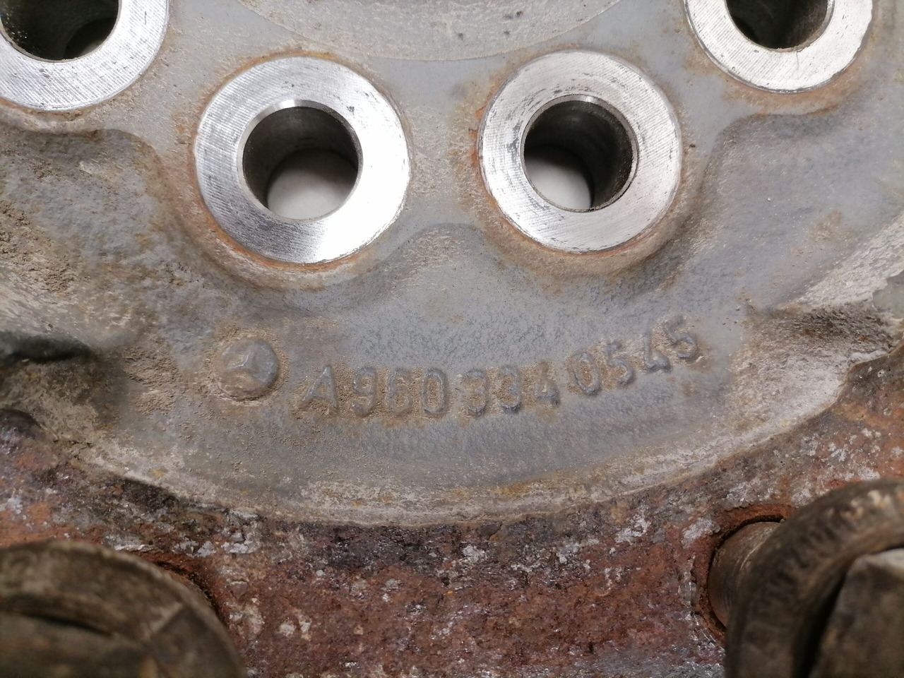 Mercedes-Benz Rattarummu flants, esisild A9603340545 - Cubo para Camión: foto 3 Mercedes-Benz Rattarummu flants, esisild A9603340545 - Cubo para Camión: foto 3