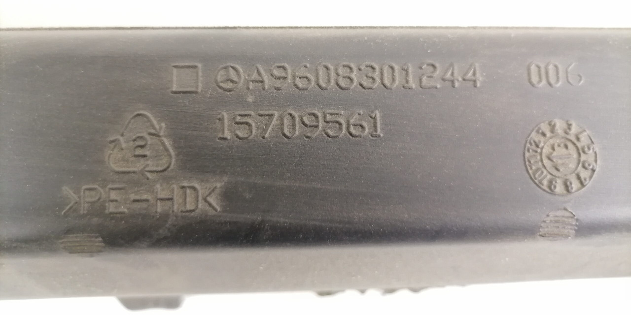 Mercedes-Benz Salongi õhutoru A9608301344 - Calefacción/ Ventilación para Camión: foto 2 Mercedes-Benz Salongi õhutoru A9608301344 - Calefacción/ Ventilación para Camión: foto 2