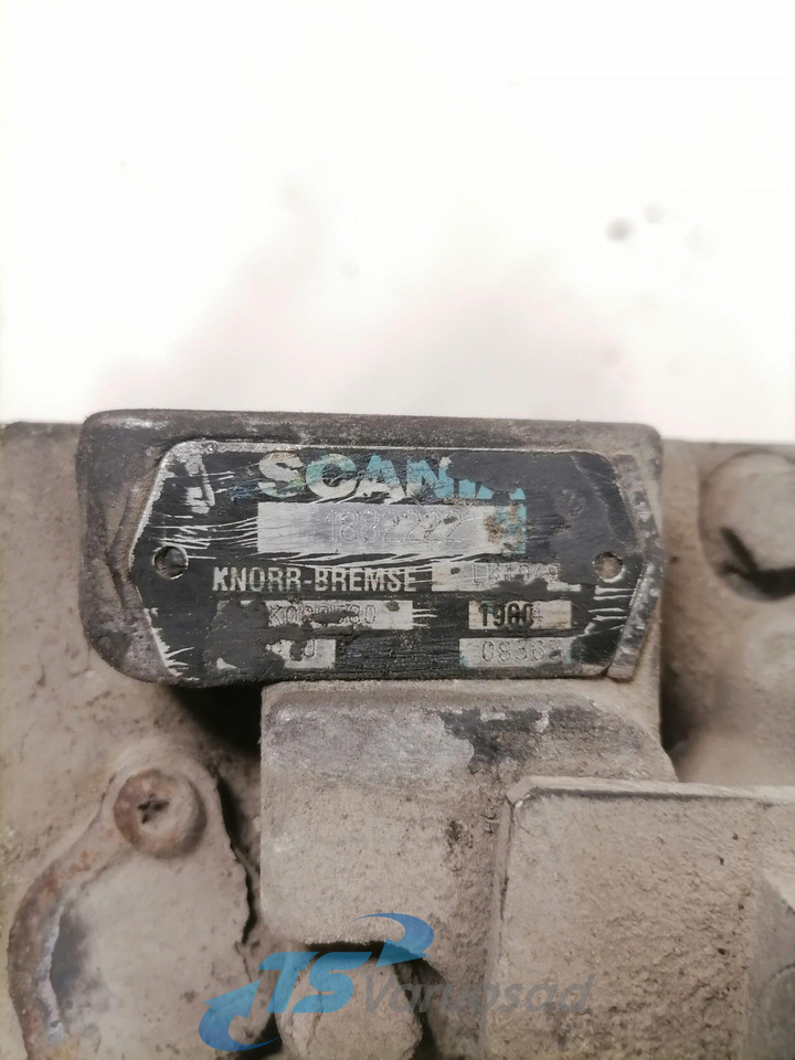 Scania Air compressor 1882222 - Compresor para Camión: foto 4 Scania Air compressor 1882222 - Compresor para Camión: foto 4