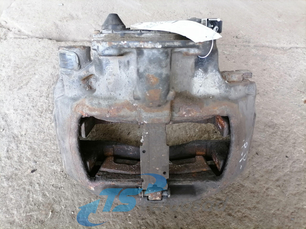 Scania Brake caliper 1744250 - Piezas de freno para Camión: foto 4 Scania Brake caliper 1744250 - Piezas de freno para Camión: foto 4