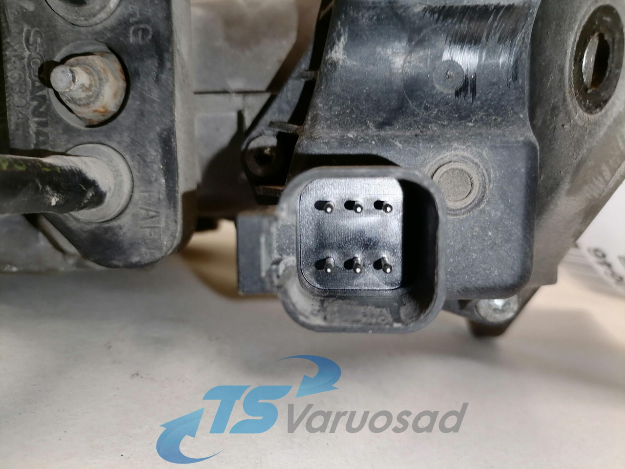 Scania Brake pressure control K044696 - Válvula de freno para Camión: foto 2 Scania Brake pressure control K044696 - Válvula de freno para Camión: foto 2