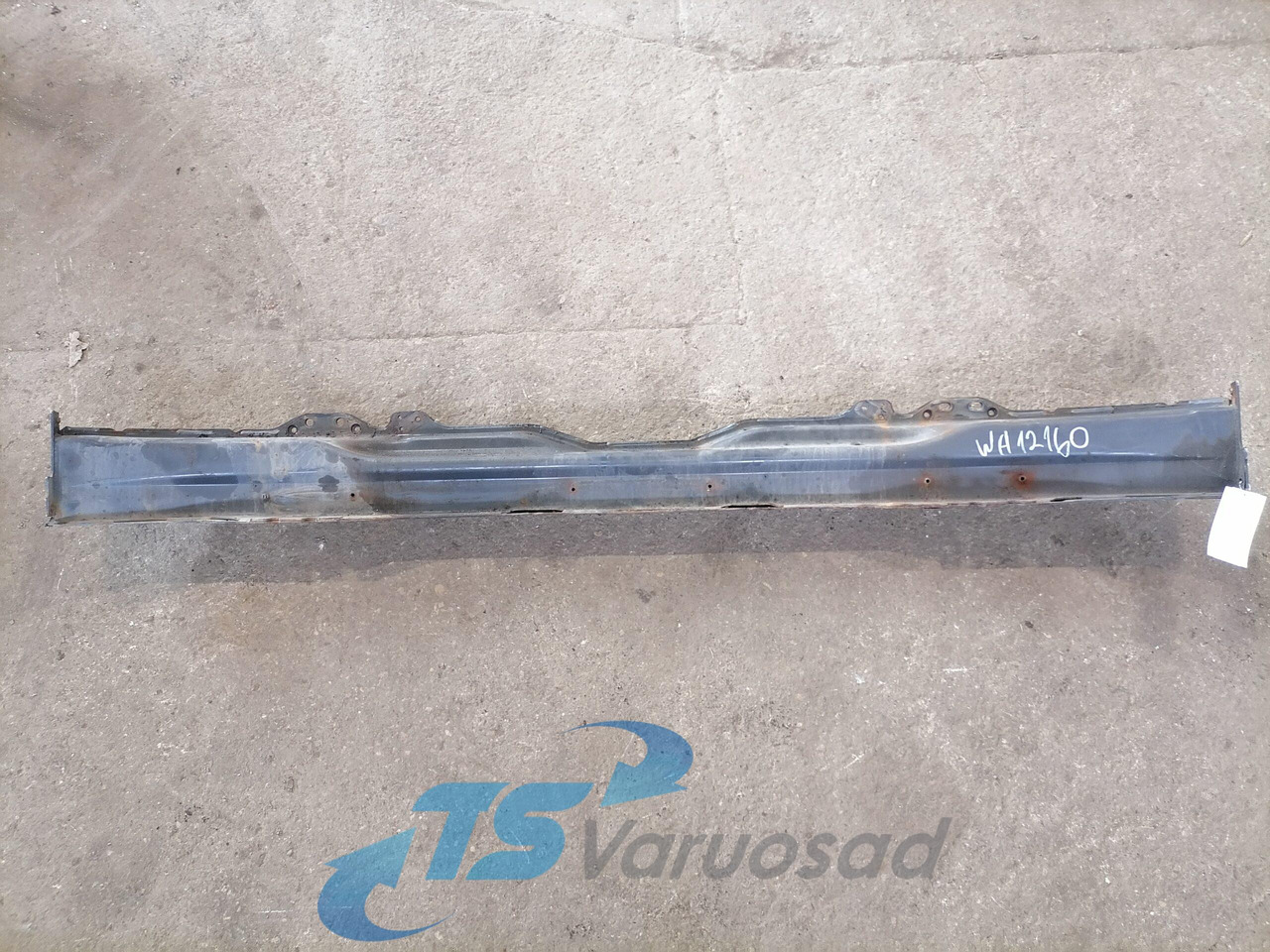 Scania Bumper 1787347 - Parachoques para Camión: foto 2 Scania Bumper 1787347 - Parachoques para Camión: foto 2