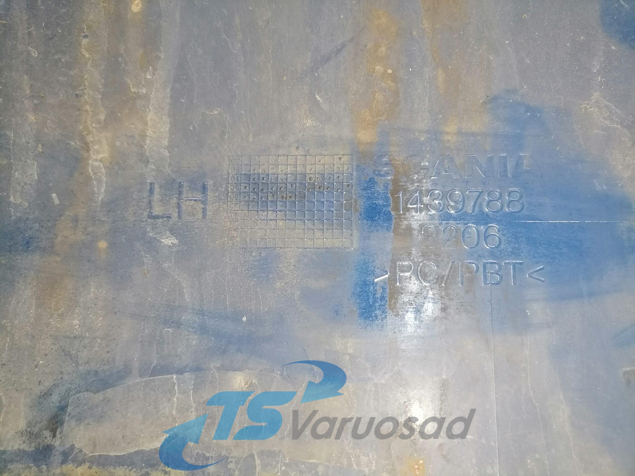 Scania Bumper cover 1439788 - Esquina parachoques para Camión: foto 2 Scania Bumper cover 1439788 - Esquina parachoques para Camión: foto 2