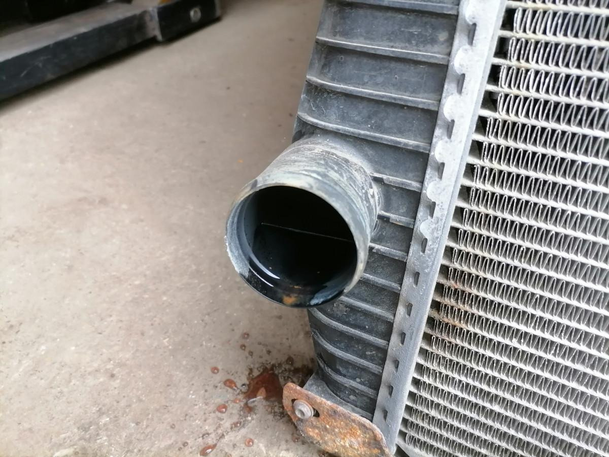 Scania Cooling radiator 1781365 - Radiador para Camión: foto 4 Scania Cooling radiator 1781365 - Radiador para Camión: foto 4