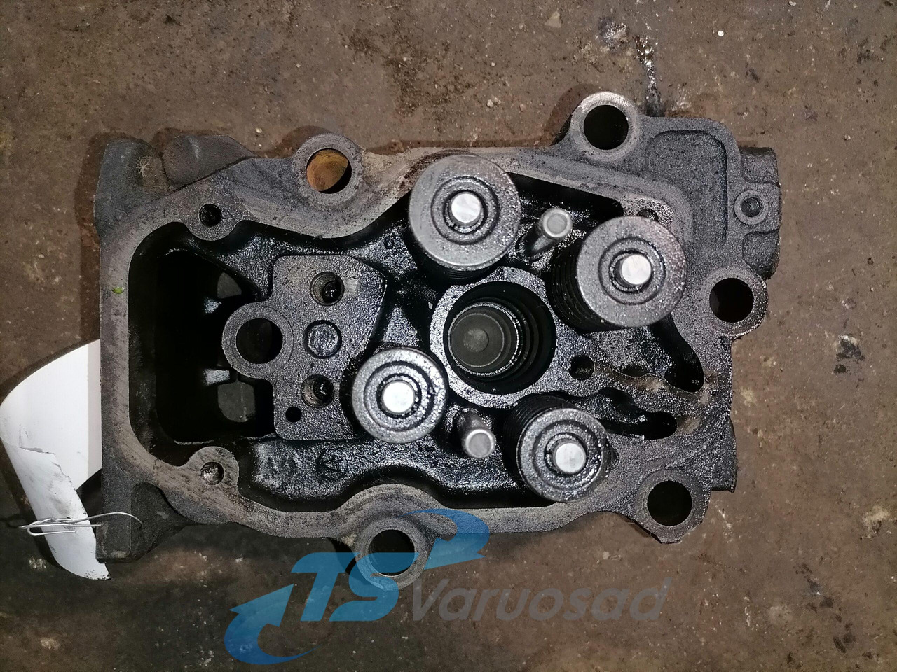 Scania Cylinder head, HPI 1522361 - Cabezal de bloque para Camión: foto 3 Scania Cylinder head, HPI 1522361 - Cabezal de bloque para Camión: foto 3