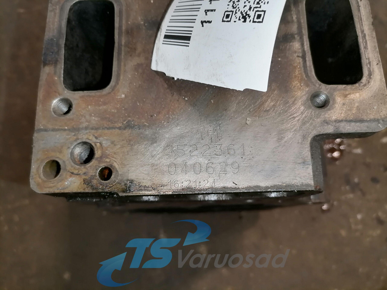 Scania Cylinder head, HPI 1522361 - Cabezal de bloque para Camión: foto 3 Scania Cylinder head, HPI 1522361 - Cabezal de bloque para Camión: foto 3