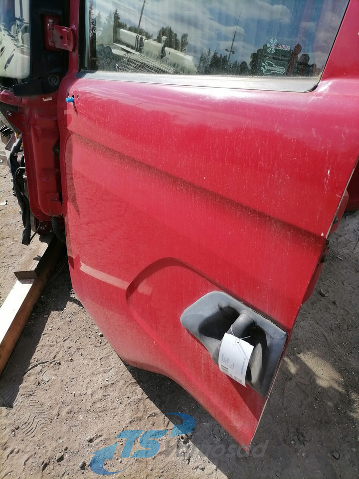 Scania Door 1739740 - Puerta y piezas para Camión: foto 3 Scania Door 1739740 - Puerta y piezas para Camión: foto 3