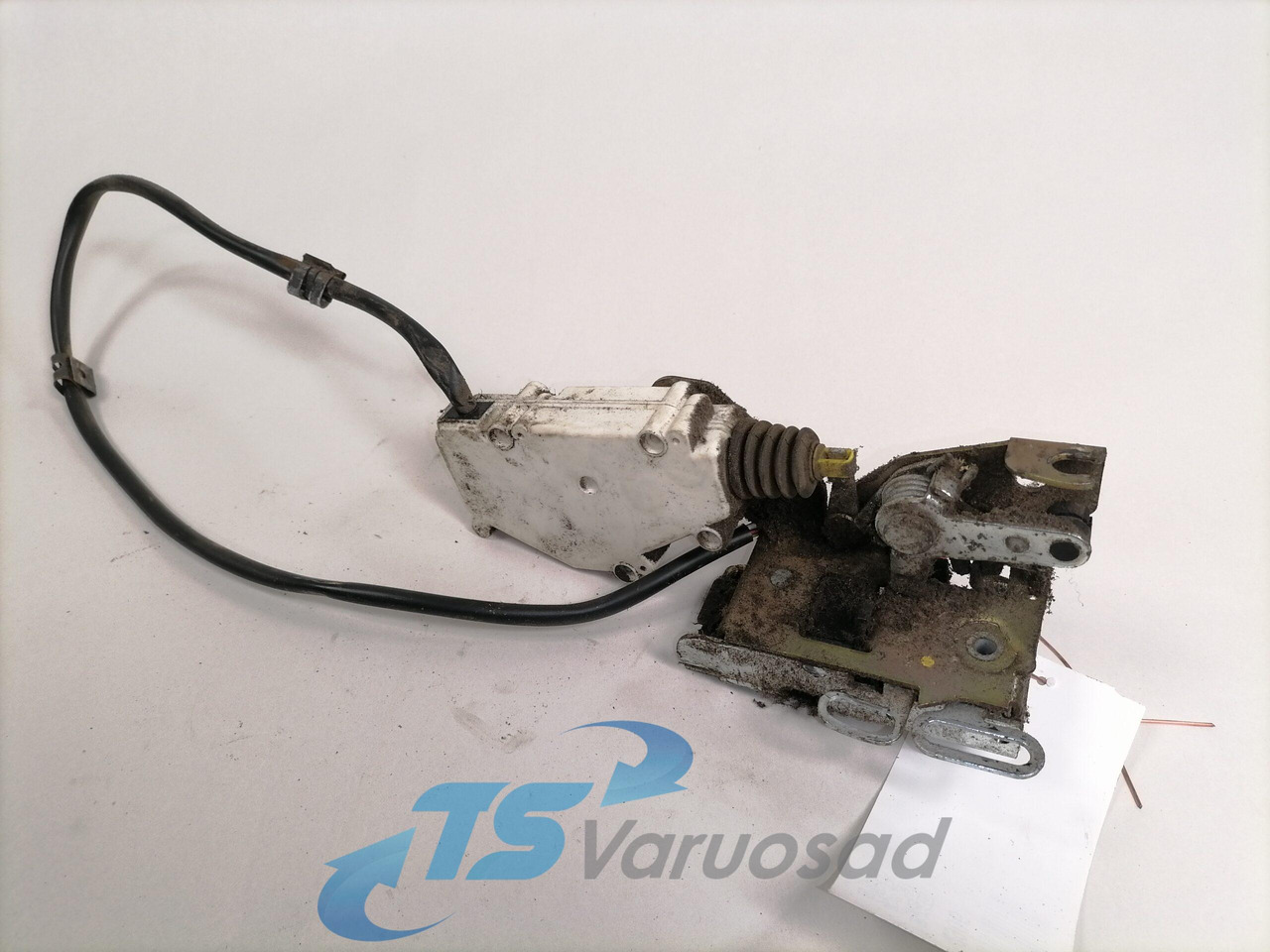 Scania Door lock 1867658 - Puerta y piezas para Camión: foto 1 Scania Door lock 1867658 - Puerta y piezas para Camión: foto 1