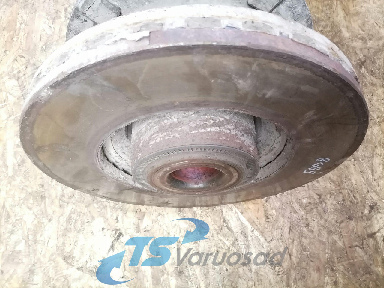 Scania Front hub 1724406 - Cubo para Camión: foto 3 Scania Front hub 1724406 - Cubo para Camión: foto 3