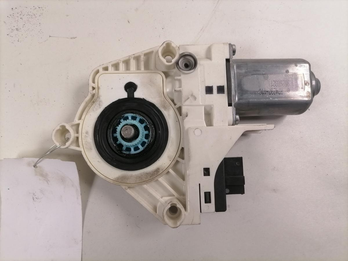 Scania Glass lift 2076264 - Ventana y piezas para Camión: foto 3 Scania Glass lift 2076264 - Ventana y piezas para Camión: foto 3