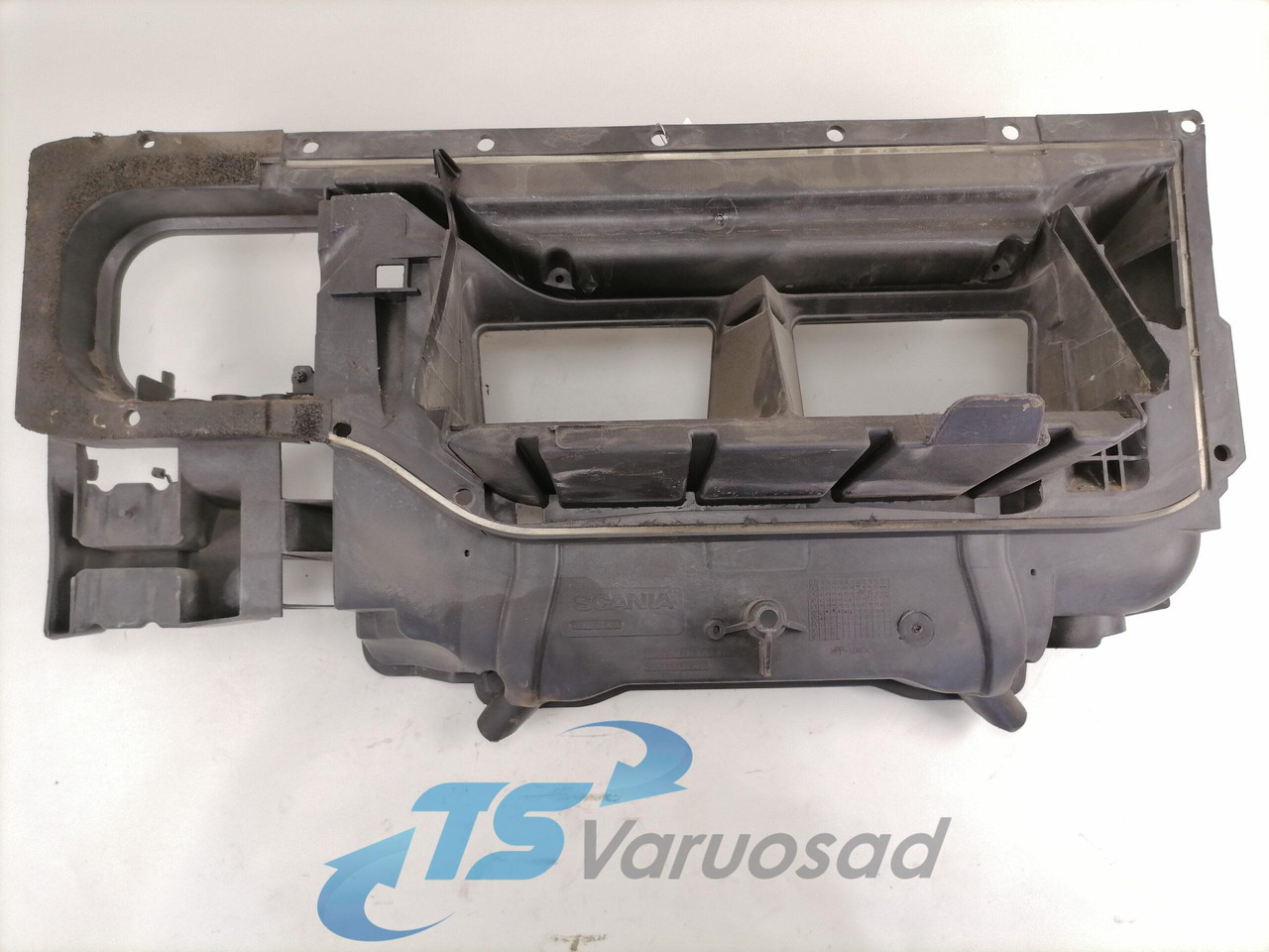 Scania Heating unit 1895576 - Pieza universal para Camión: foto 4 Scania Heating unit 1895576 - Pieza universal para Camión: foto 4