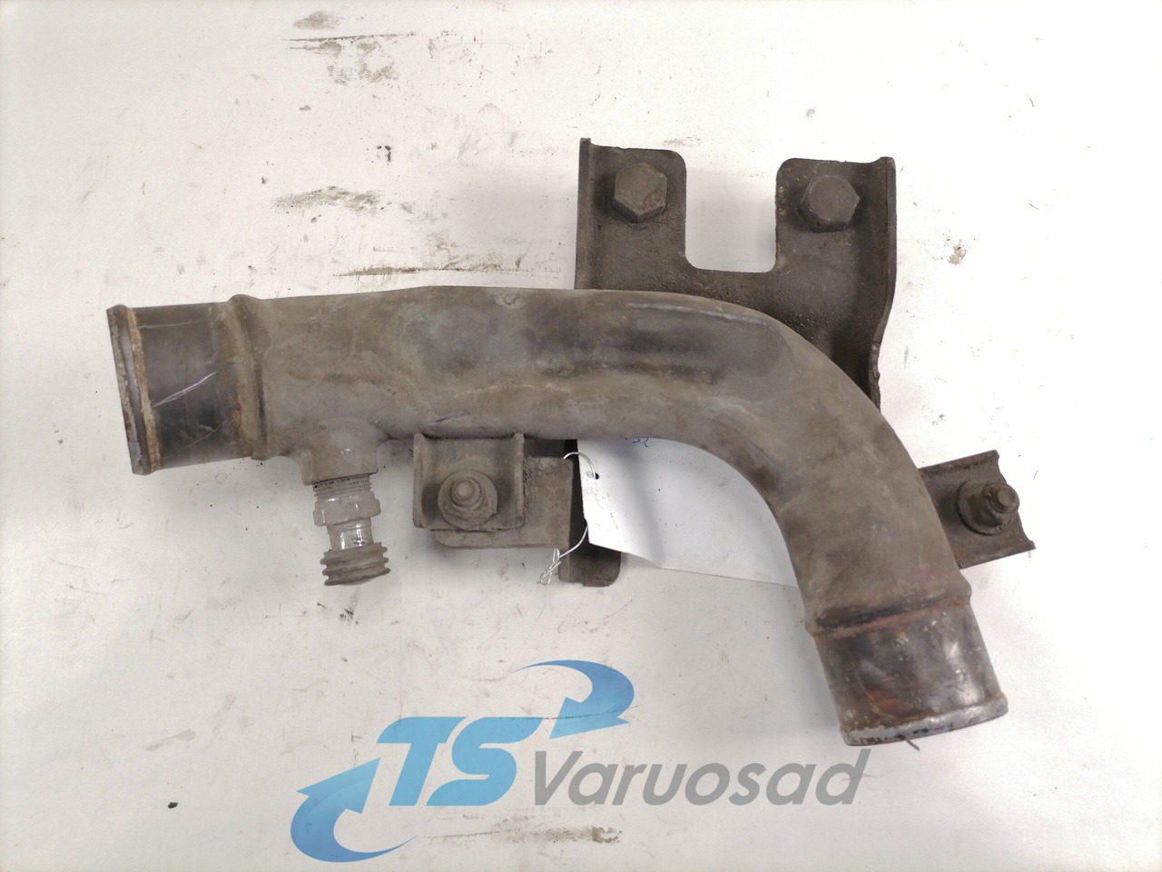 Scania Jahutusvedeliku toru, retarder 2018064 - Sistema de refrigeración para Camión: foto 4 Scania Jahutusvedeliku toru, retarder 2018064 - Sistema de refrigeración para Camión: foto 4