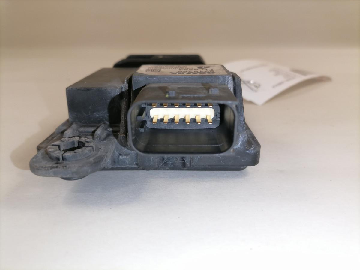 Scania Juhtplokk, püsikiirus 2718255 - Unidad de control para Camión: foto 2 Scania Juhtplokk, püsikiirus 2718255 - Unidad de control para Camión: foto 2