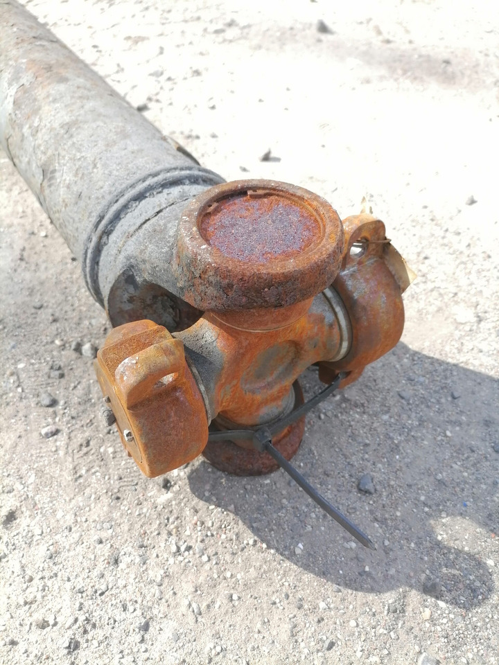 Scania Propeller shaft 1758616 - Árbol de transmisión para Camión: foto 3 Scania Propeller shaft 1758616 - Árbol de transmisión para Camión: foto 3
