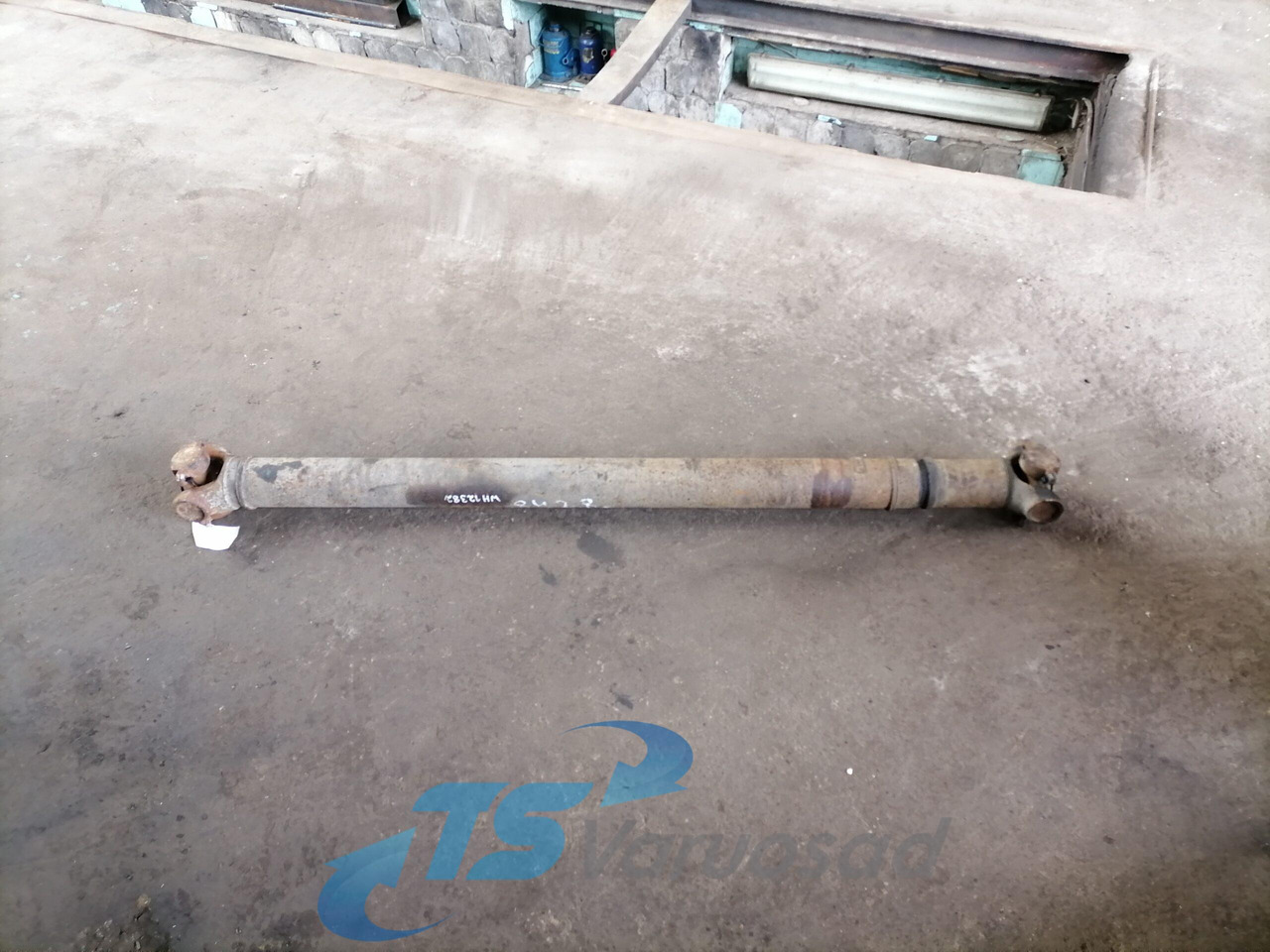 Scania Propeller shaft 1758616 - Árbol de transmisión para Camión: foto 1 Scania Propeller shaft 1758616 - Árbol de transmisión para Camión: foto 1