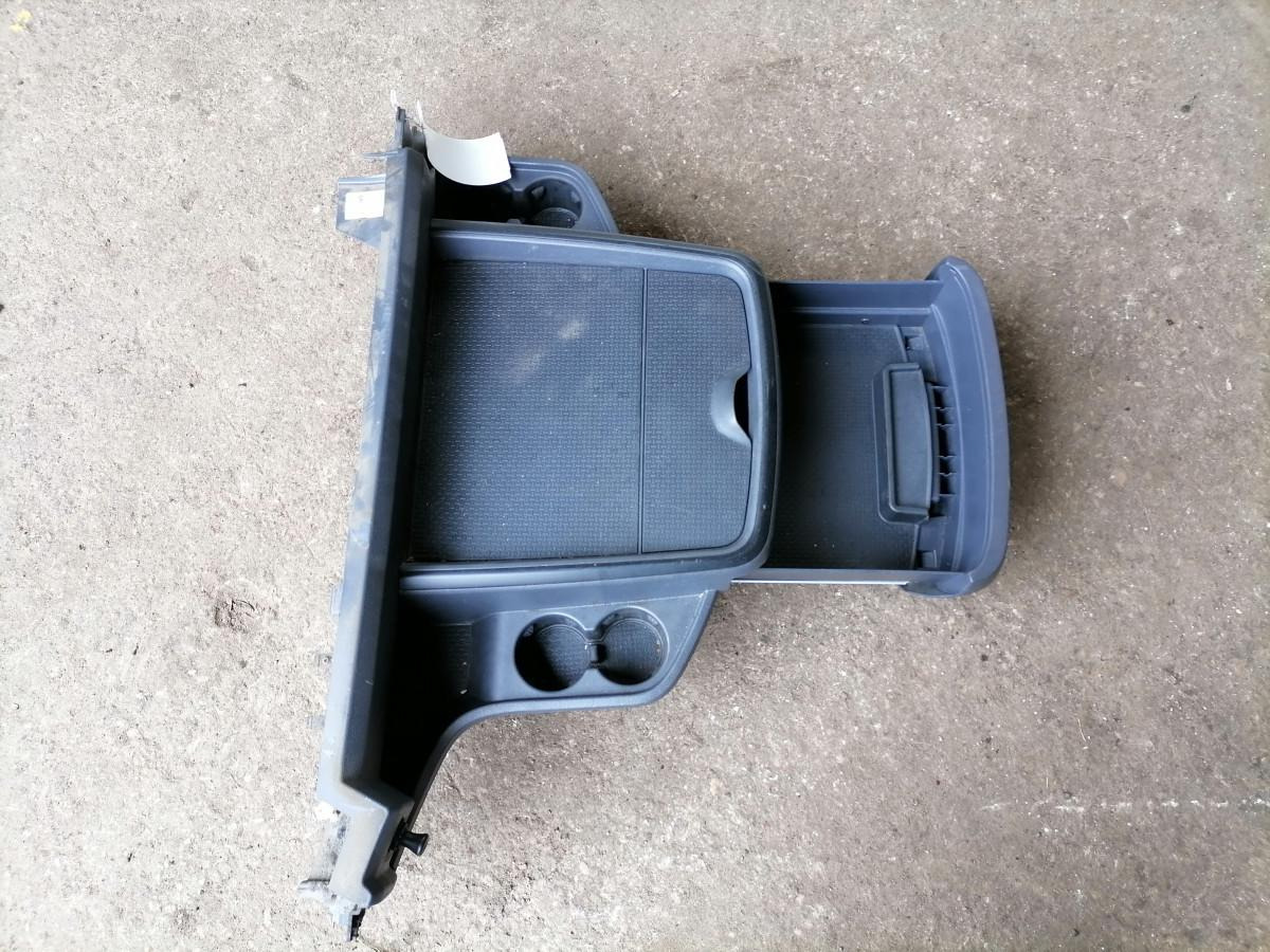 Scania Tool box 1942220 - Pieza universal para Camión: foto 3 Scania Tool box 1942220 - Pieza universal para Camión: foto 3