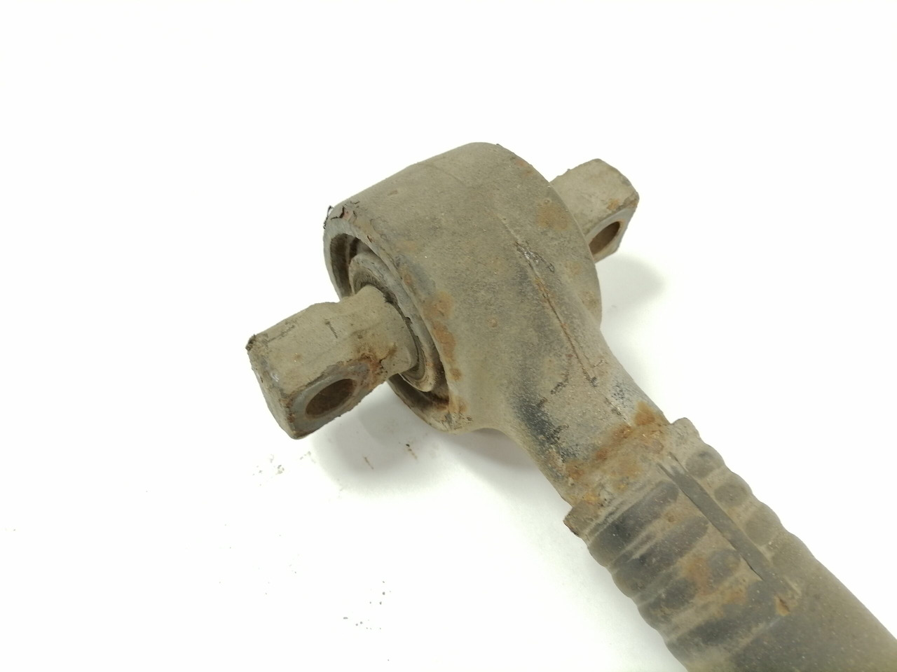 Scania Torque rod 1393298 - Eje y piezas para Camión: foto 2 Scania Torque rod 1393298 - Eje y piezas para Camión: foto 2