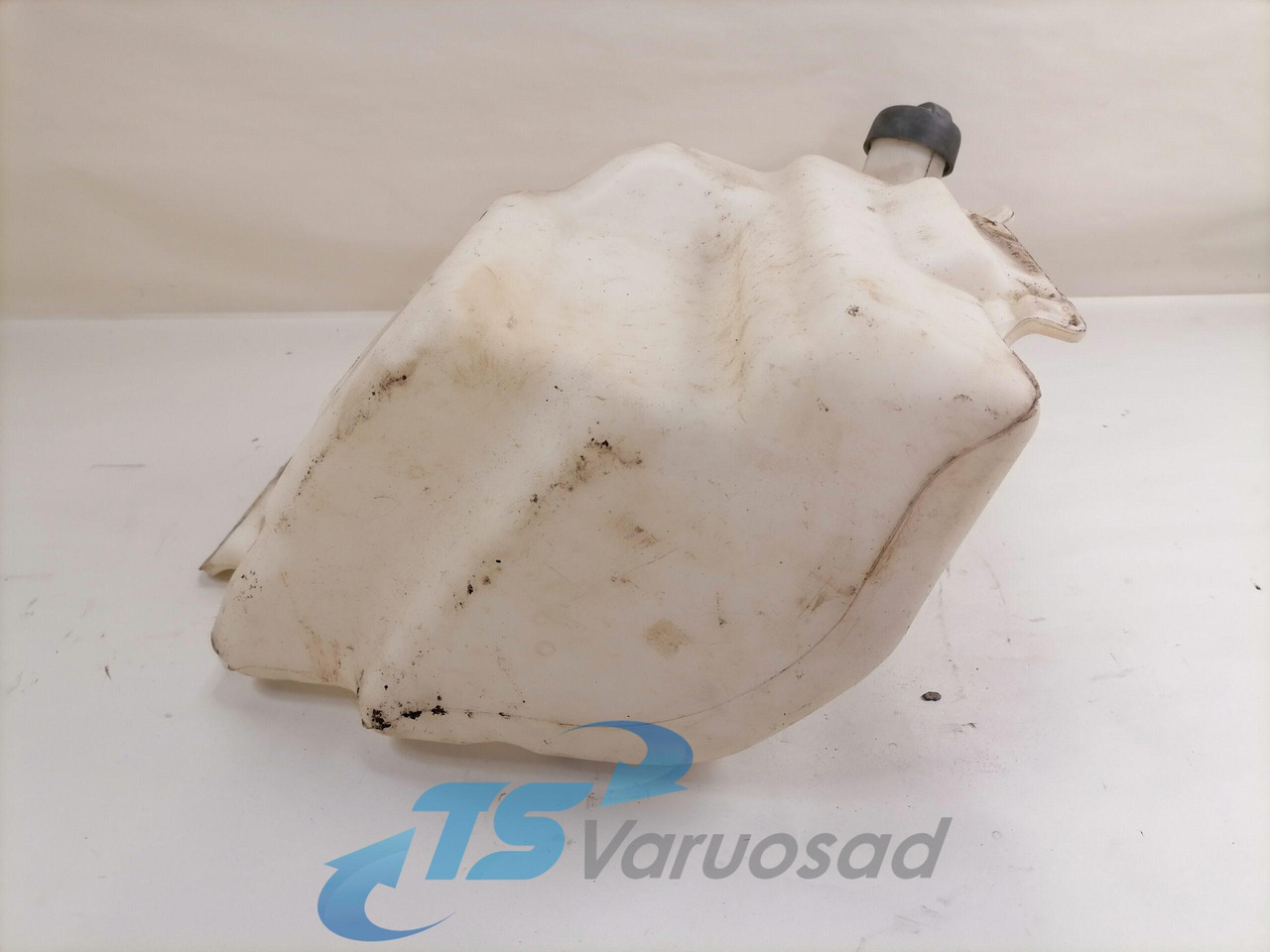Scania Windscreen washer fluid tank 1854255 - Limpiaparabrisas para Camión: foto 2 Scania Windscreen washer fluid tank 1854255 - Limpiaparabrisas para Camión: foto 2