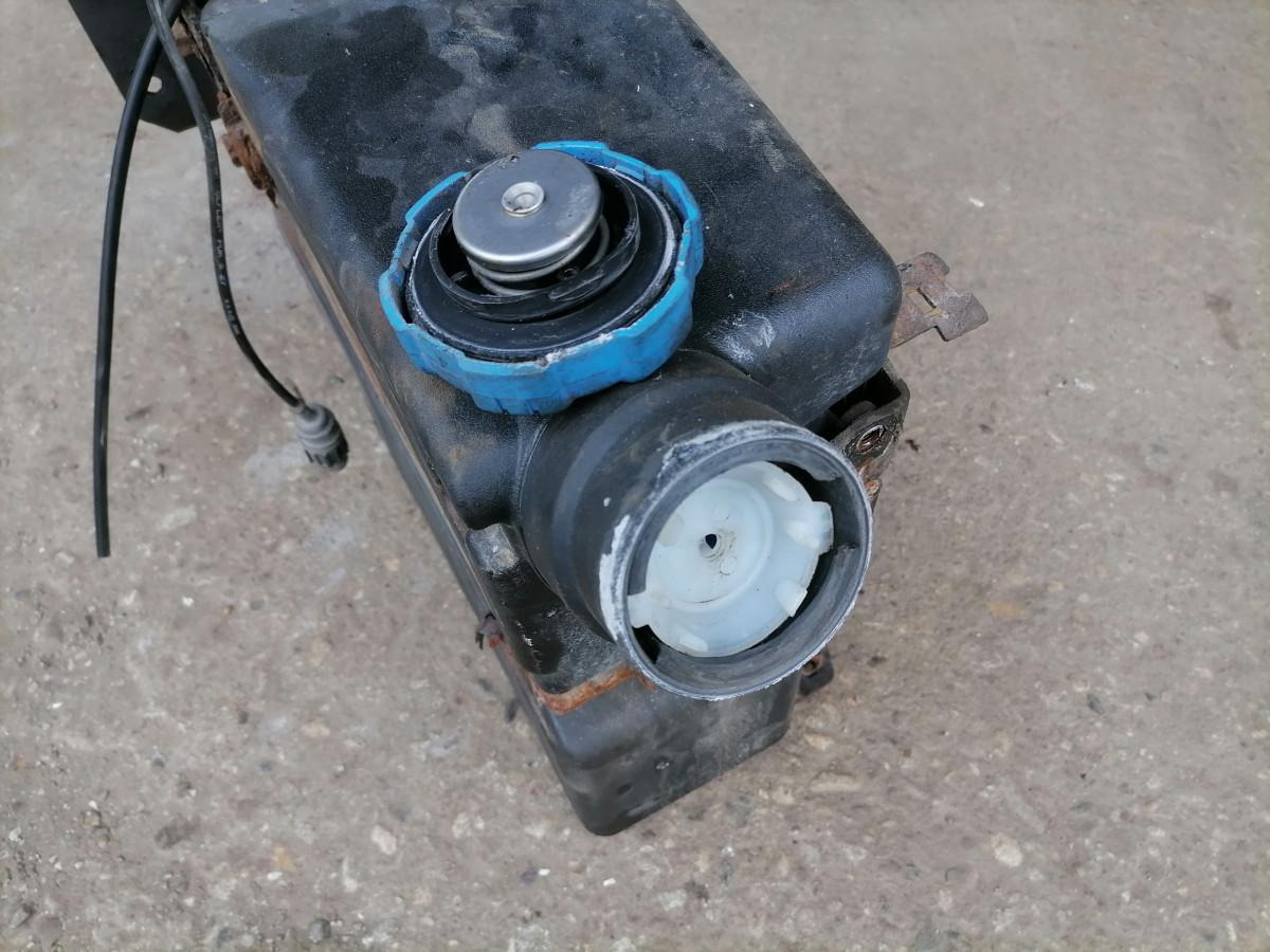 Volvo Ad Blue tank 82169309 - Procesamiento de combustible para Camión: foto 5 Volvo Ad Blue tank 82169309 - Procesamiento de combustible para Camión: foto 5